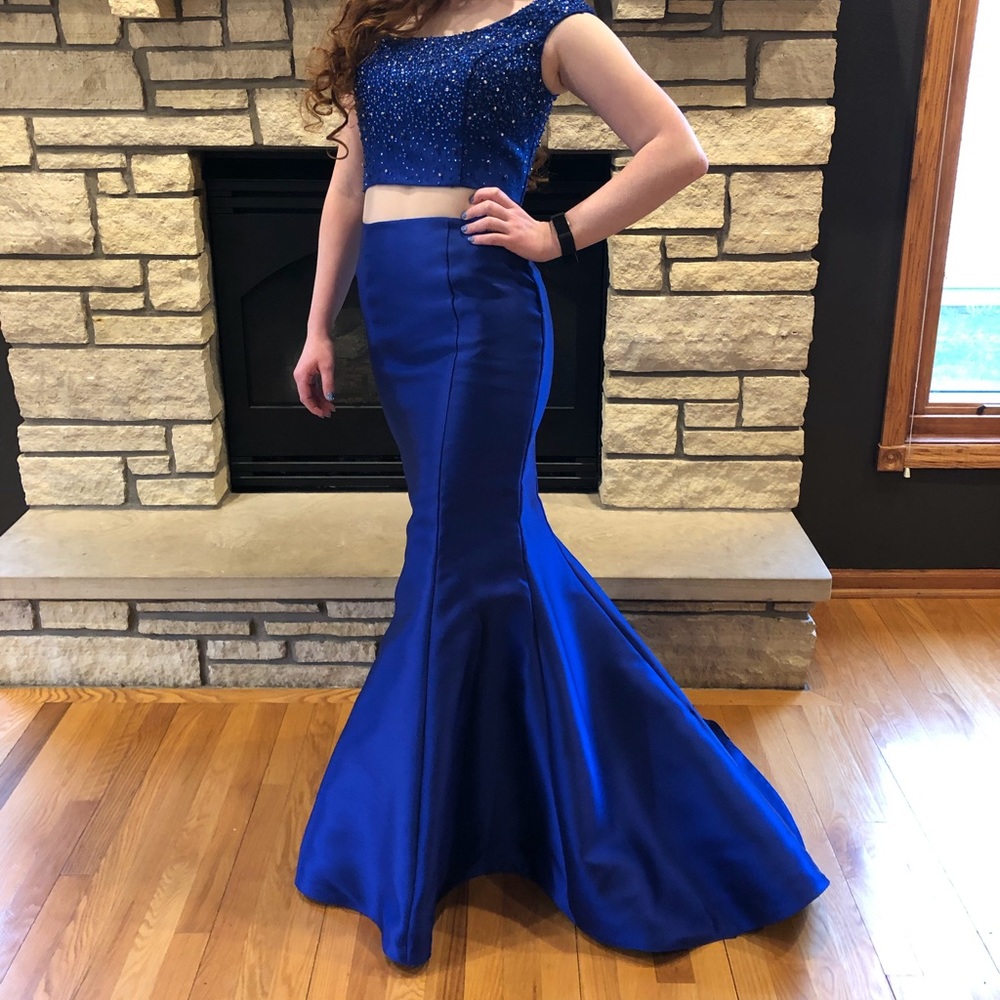 Prom Dress - Picture 2 of 2